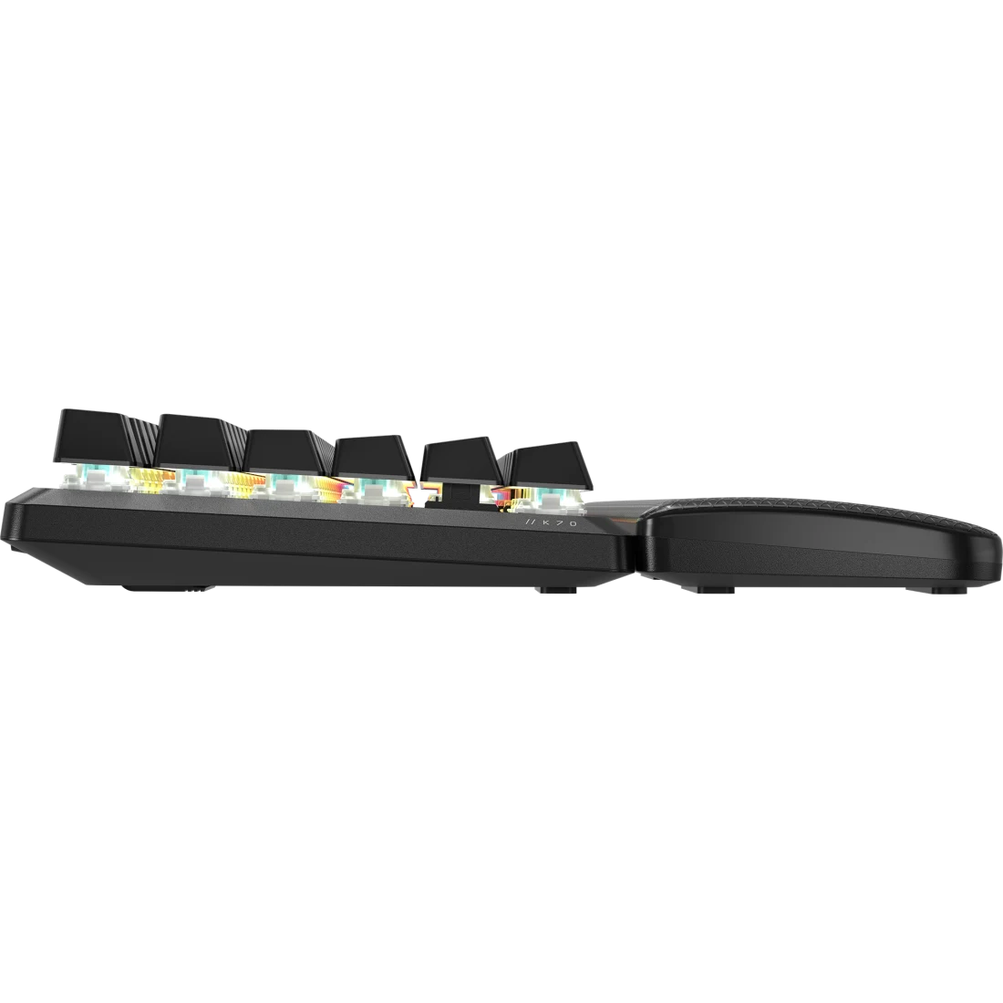 K70_PRO_TKL_BLACK_RENDER_04